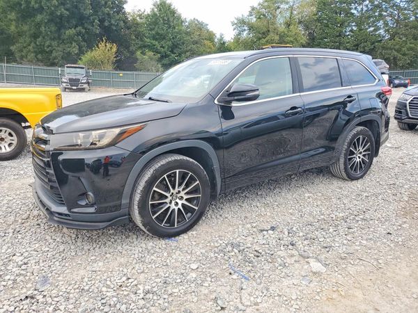 2017 TOYOTA HIGHLANDER — DSFA — Front 3/4