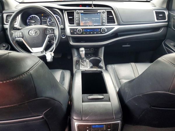 2017 TOYOTA HIGHLANDER SE/XLE — CKPT