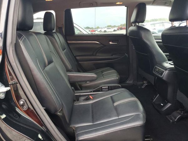 2017 TOYOTA HIGHLANDER SE/XLE — PSRS