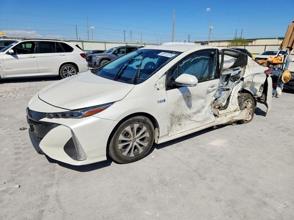 2020 TOYOTA PRIUS — Front 3/4