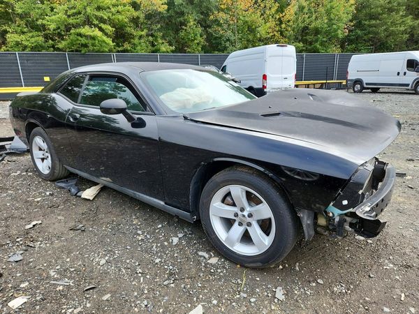 2014 DODGE CHALLENGER Base — Passenger 3/4
