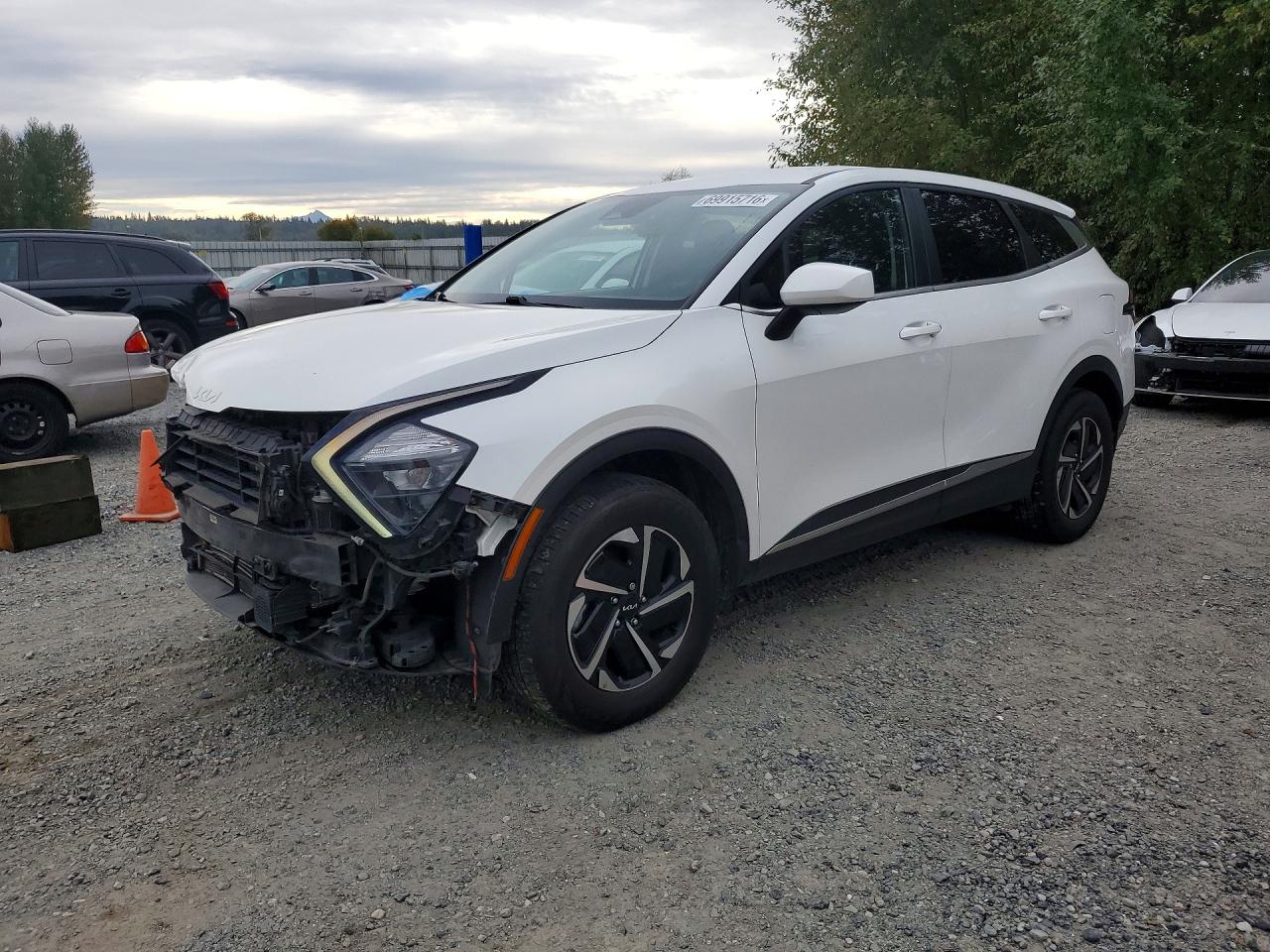 2023 KIA SPORTAGE LX — Front 3/4