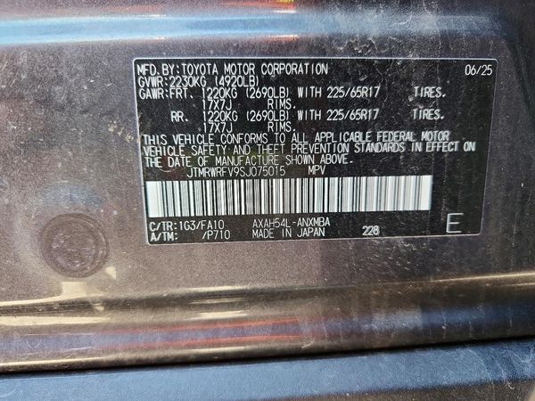 2025 TOYOTA RAV4 XLE — VINS