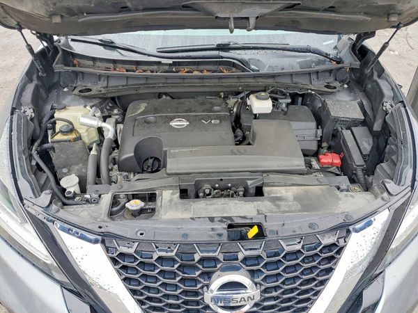 2019 NISSAN MURANO — Engine bay
