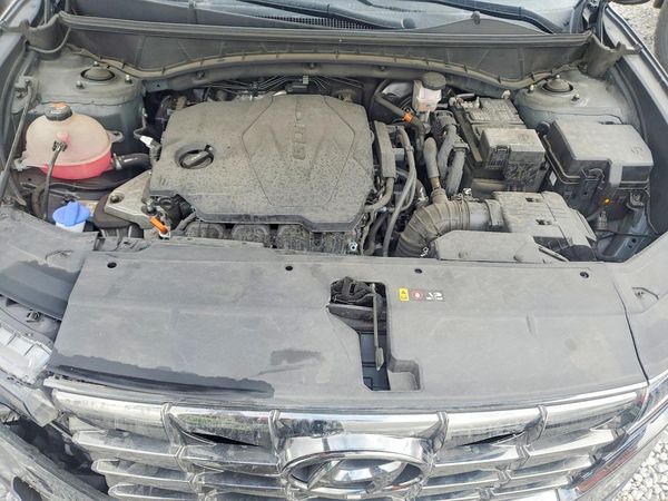 2023 HYUNDAI TUCSON Limited — Engine bay