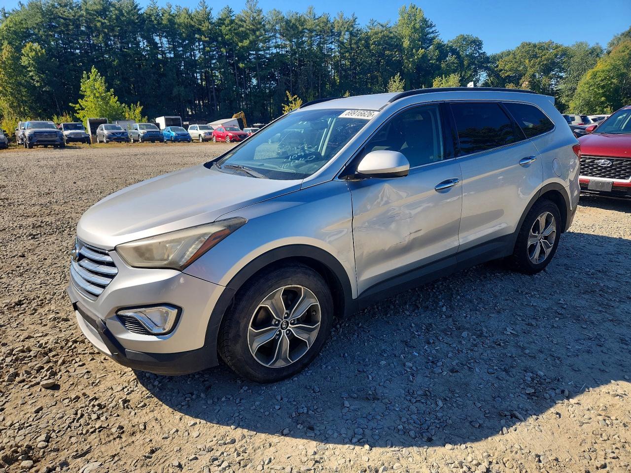 2016 HYUNDAI SANTA FE GI — Front 3/4