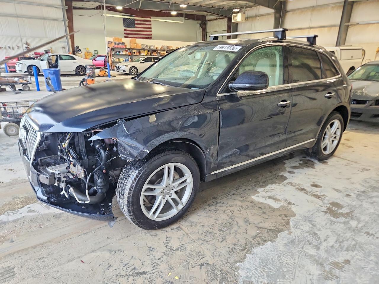 2017 AUDI Q5 quattro Premium Plus — Front 3/4