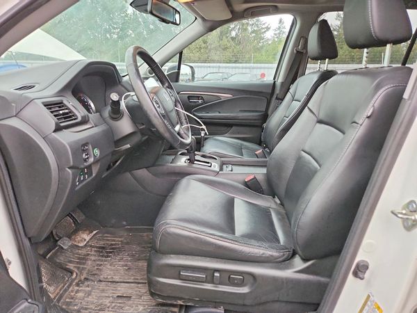 2017 HONDA PILOT EXL-N — DENT