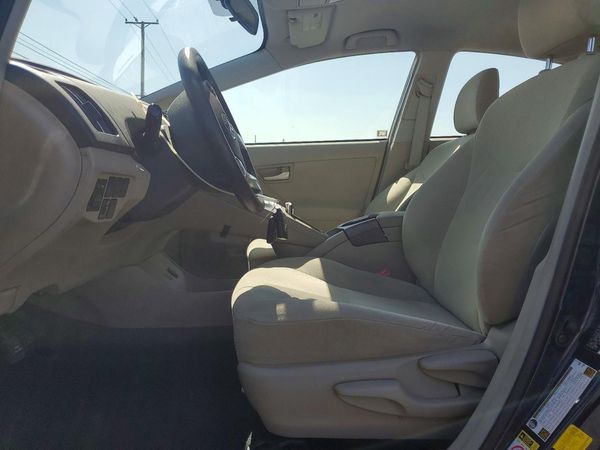 2012 TOYOTA PRIUS — DENT