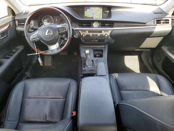 2016 LEXUS ES 350 — CKPT