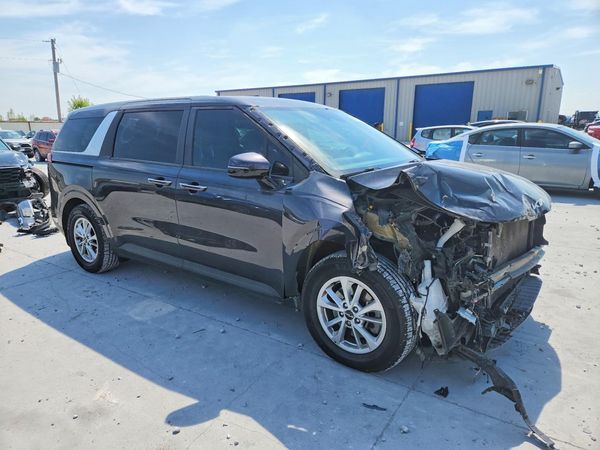 2022 KIA CARNIVAL LX, LX Seat Package — Passenger 3/4