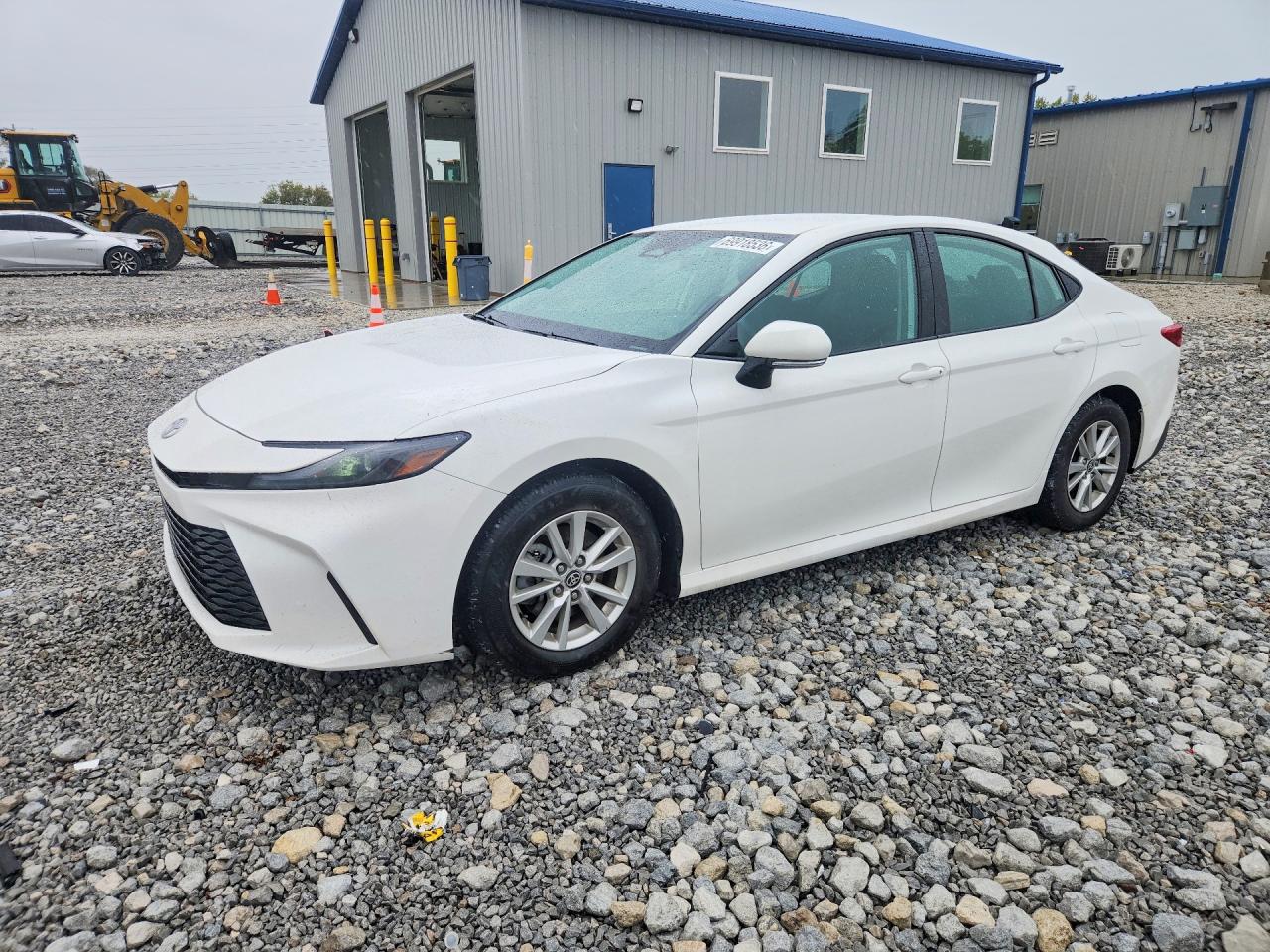 2025 TOYOTA CAMRY — Front 3/4