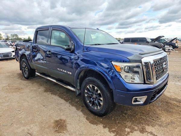 2019 NISSAN TITAN — Passenger 3/4