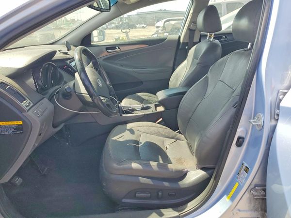2012 HYUNDAI SONATA Middle level — DENT