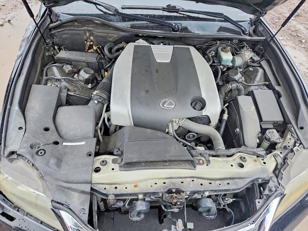 2013 LEXUS GS 350 — Engine bay
