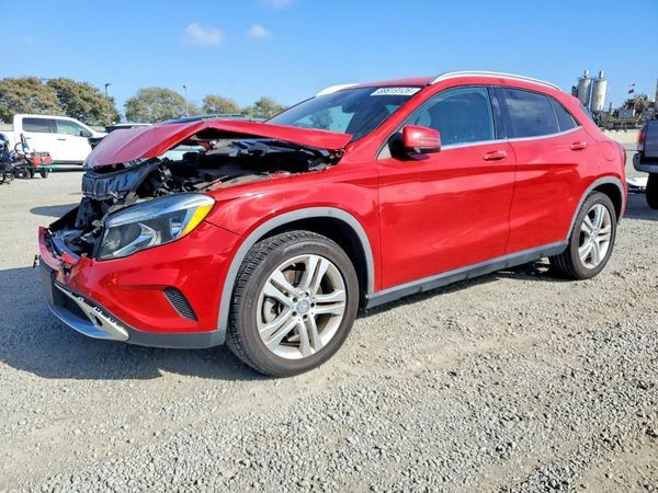 2016 MERCEDES-BENZ GLA — DSFA — Front 3/4