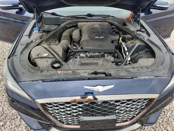 2019 GENESIS G80 — Engine bay