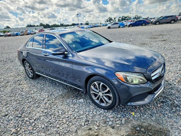 2016 MERCEDES-BENZ C C300-4M — Passenger 3/4