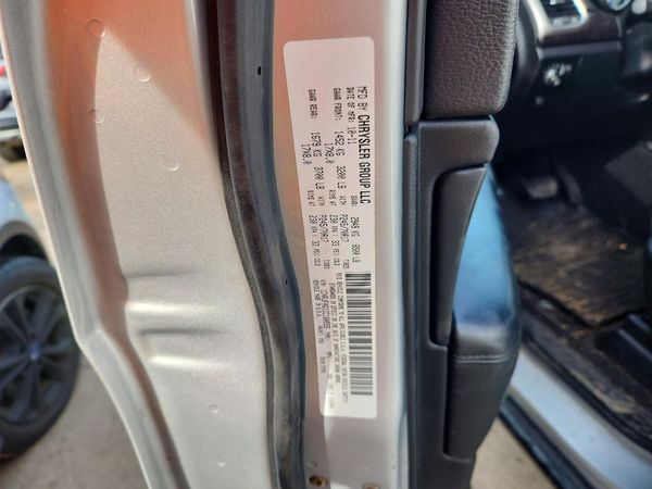 2012 JEEP CHEROKEE Laredo — VINS