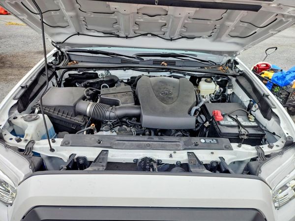 2019 TOYOTA TACOMA SR5 — Engine bay