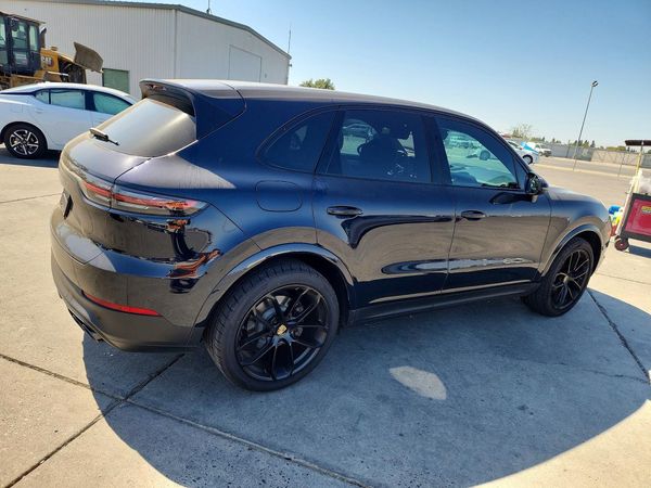 2022 PORSCHE CAYENNE Base — PSRA