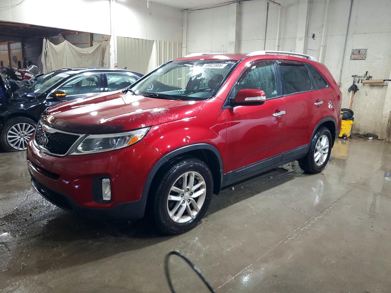2015 KIA SORENTO GL — Front 3/4