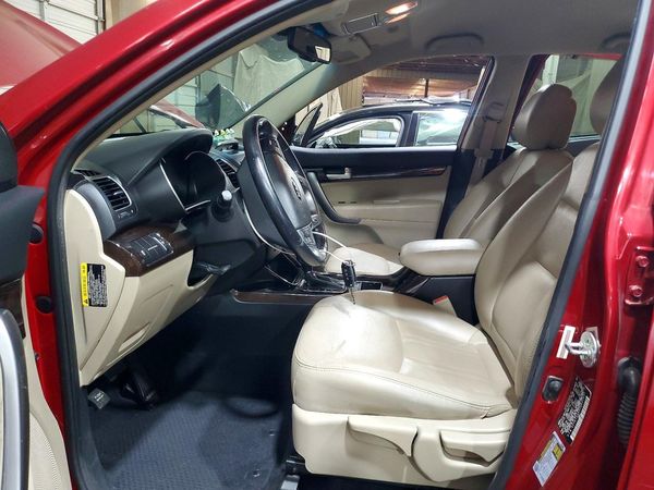 2015 KIA SORENTO GL — DENT