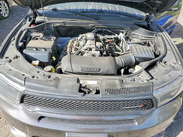 2019 DODGE DURANGO R/T — Engine bay
