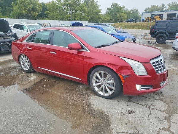 2014 CADILLAC XTS Luxury — Passenger 3/4
