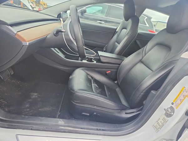 2020 TESLA MODEL 3 — DENT