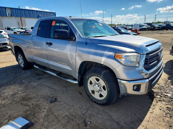 2015 TOYOTA TUNDRA SR5 Grade — Passenger 3/4