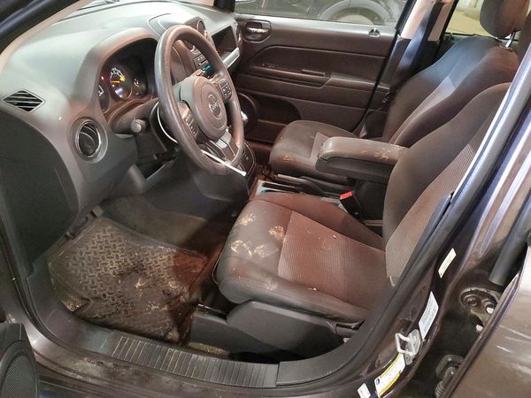 2016 JEEP COMPASS Sport — DENT