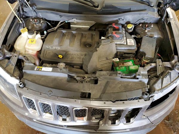 2016 JEEP COMPASS Sport — Engine bay