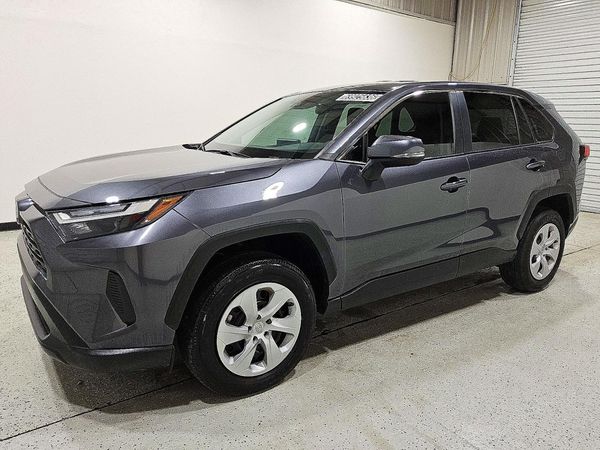 2025 TOYOTA RAV4 — Front 3/4
