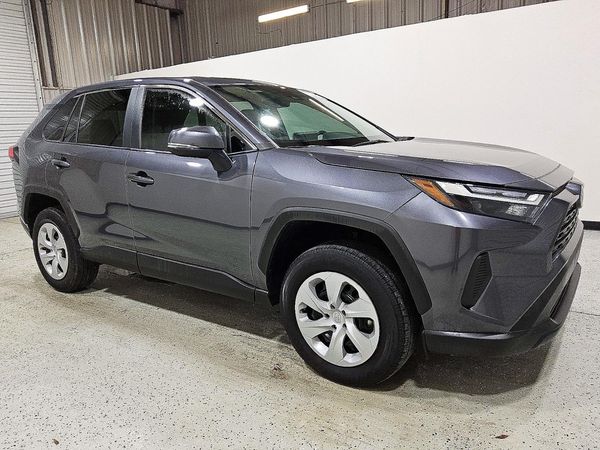 2025 TOYOTA RAV4 — Passenger 3/4
