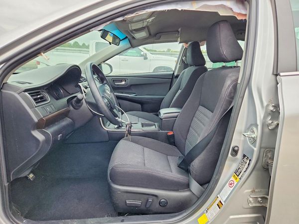 2016 TOYOTA CAMRY — DENT