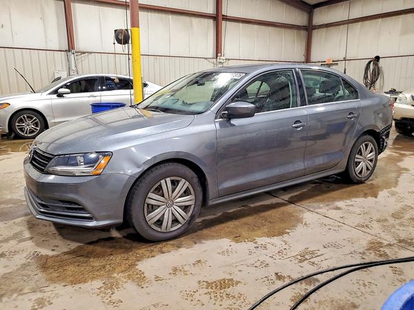 2017 VOLKSWAGEN JETTA — DSFA — Front 3/4