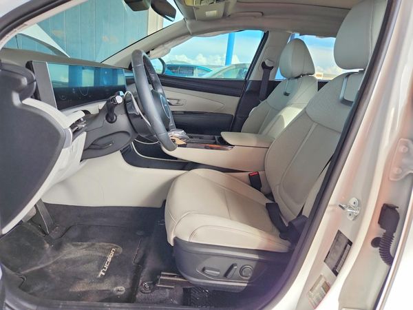 2026 HYUNDAI TUCSON Limited — DENT