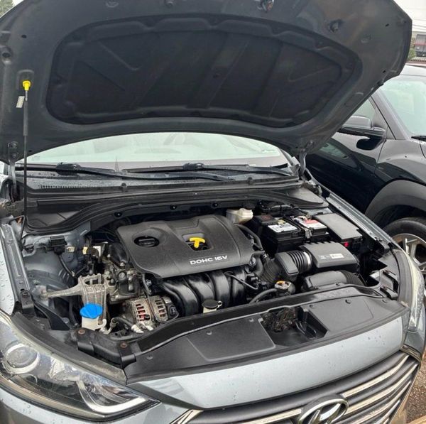 2017 HYUNDAI ELANTRA