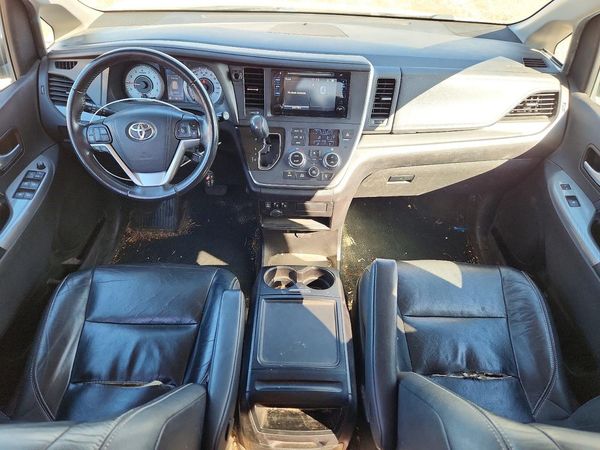 2016 TOYOTA SIENNA — CKPT