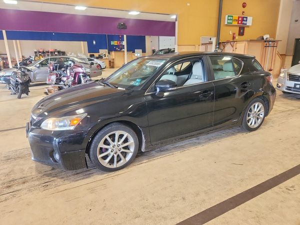 2012 LEXUS CT — DSFA — Front 3/4