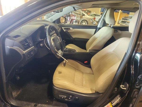 2012 LEXUS CT 200h — DENT