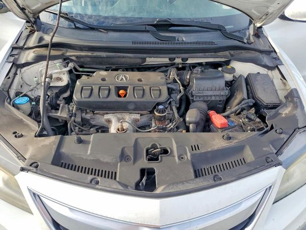 2013 ACURA ILX 20 TECH — Engine bay