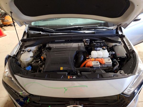 2019 HYUNDAI IONIQ — Engine bay