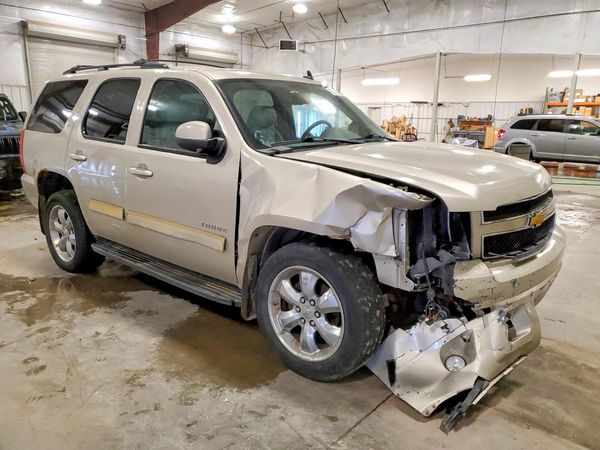 2013 CHEVROLET TAHOE LT — Passenger 3/4