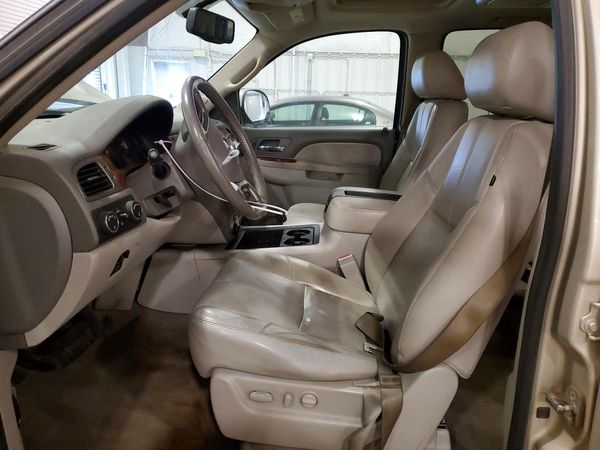 2013 CHEVROLET TAHOE LT — DENT