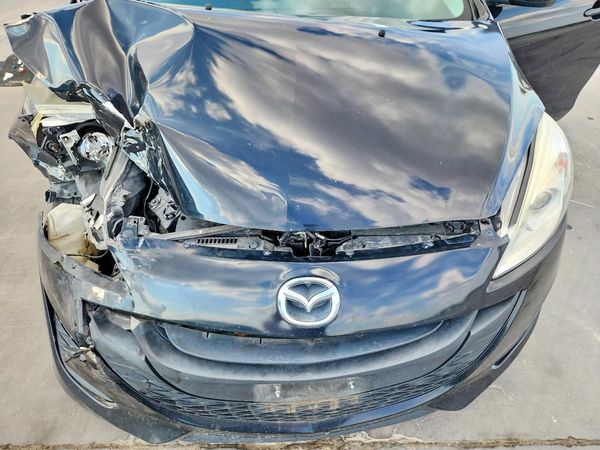 2015 MAZDA 5 Sport/GX — Engine bay