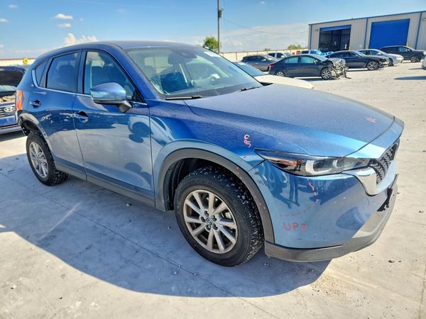 2023 MAZDA CX-5 Preferred Package — Passenger 3/4