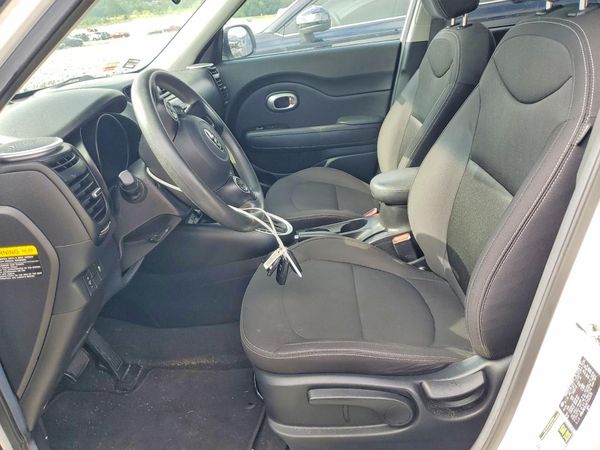 2015 KIA SOUL GL(Middle-low grade) — DENT