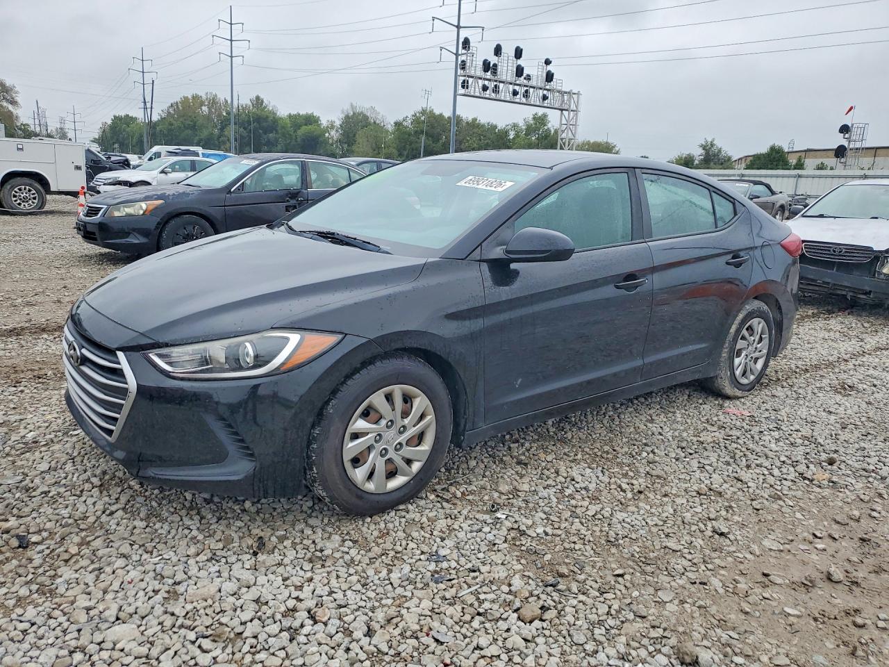 2018 HYUNDAI ELANTRA SE — Front 3/4
